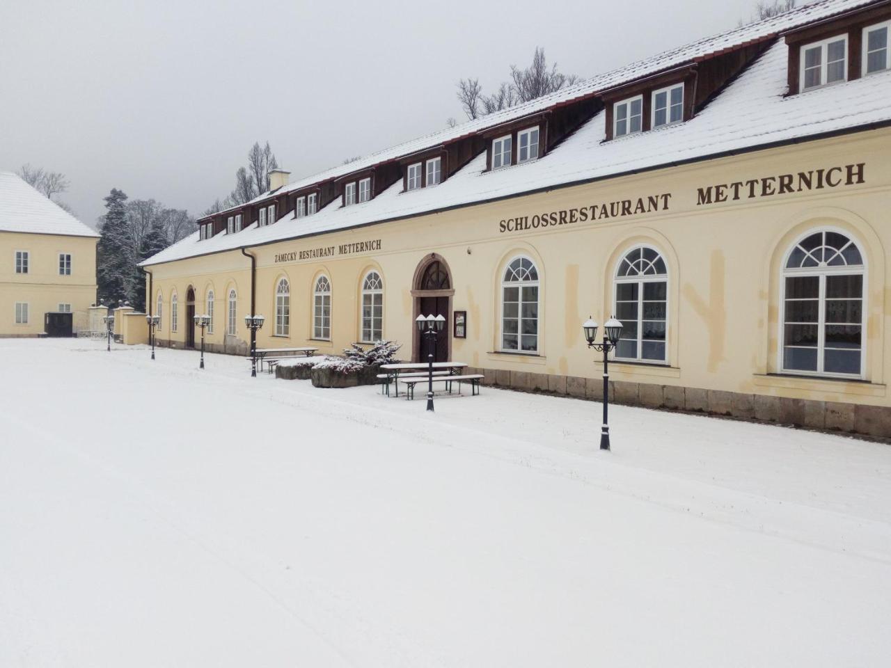 Zamecky Hotel Metternich Velka Hledsebe Dış mekan fotoğraf
