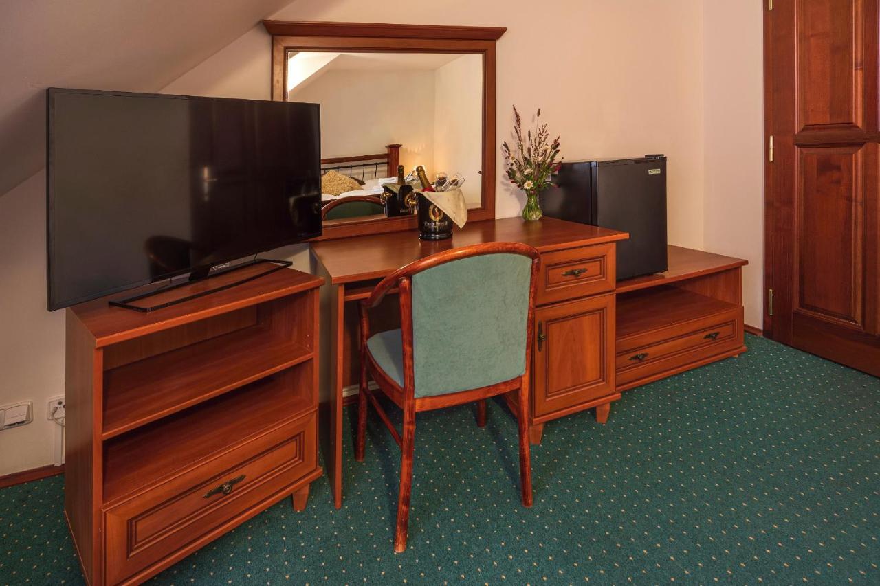 Zamecky Hotel Metternich Velka Hledsebe Dış mekan fotoğraf