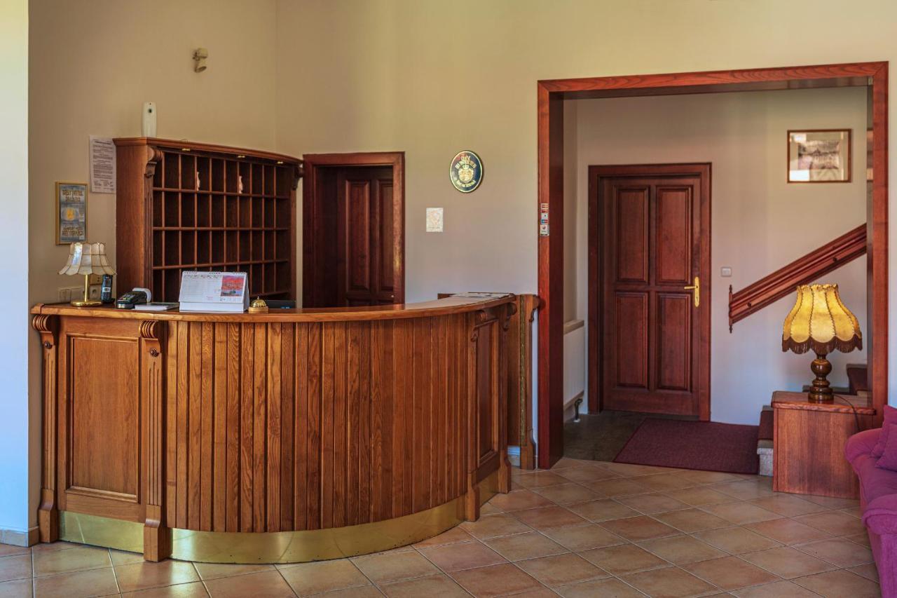 Zamecky Hotel Metternich Velka Hledsebe Dış mekan fotoğraf